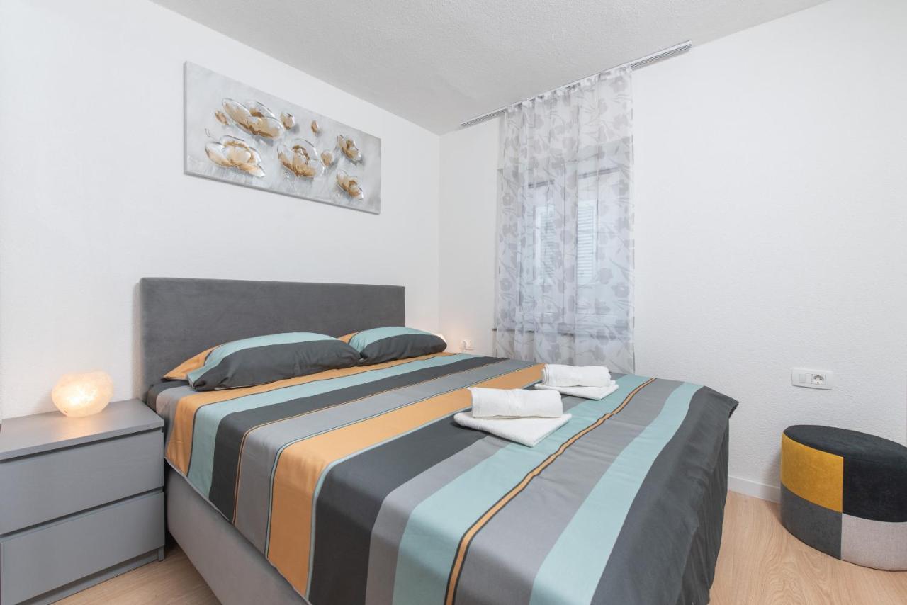 Kaštela Apartmani Mara מראה חיצוני תמונה