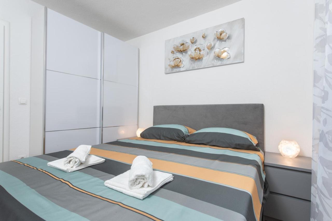 Kaštela Apartmani Mara מראה חיצוני תמונה